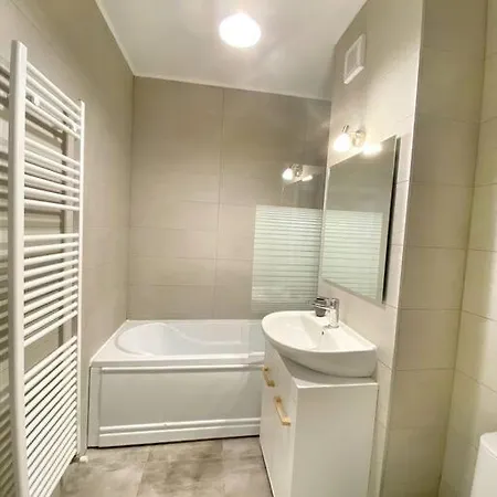 Apartment Plaza 9 *